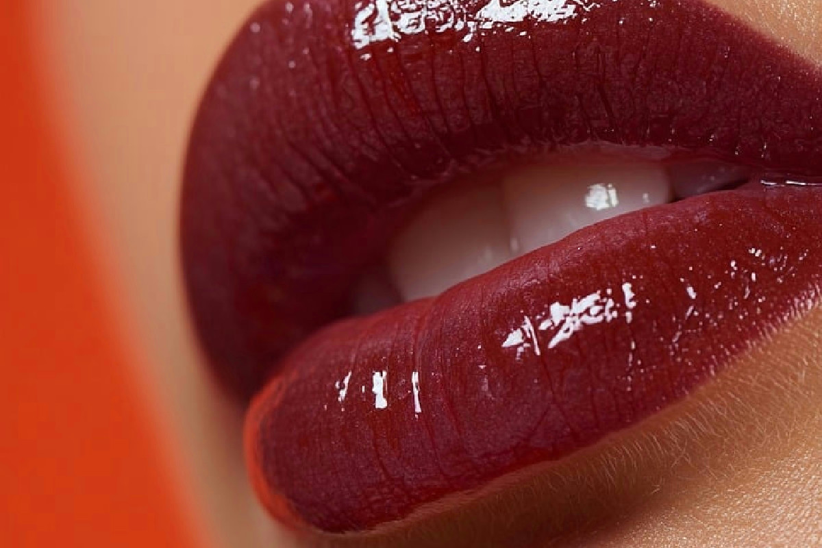 I colori di gloss perfetti per dare alle labbra un tocco vibrante nei mesi freddi