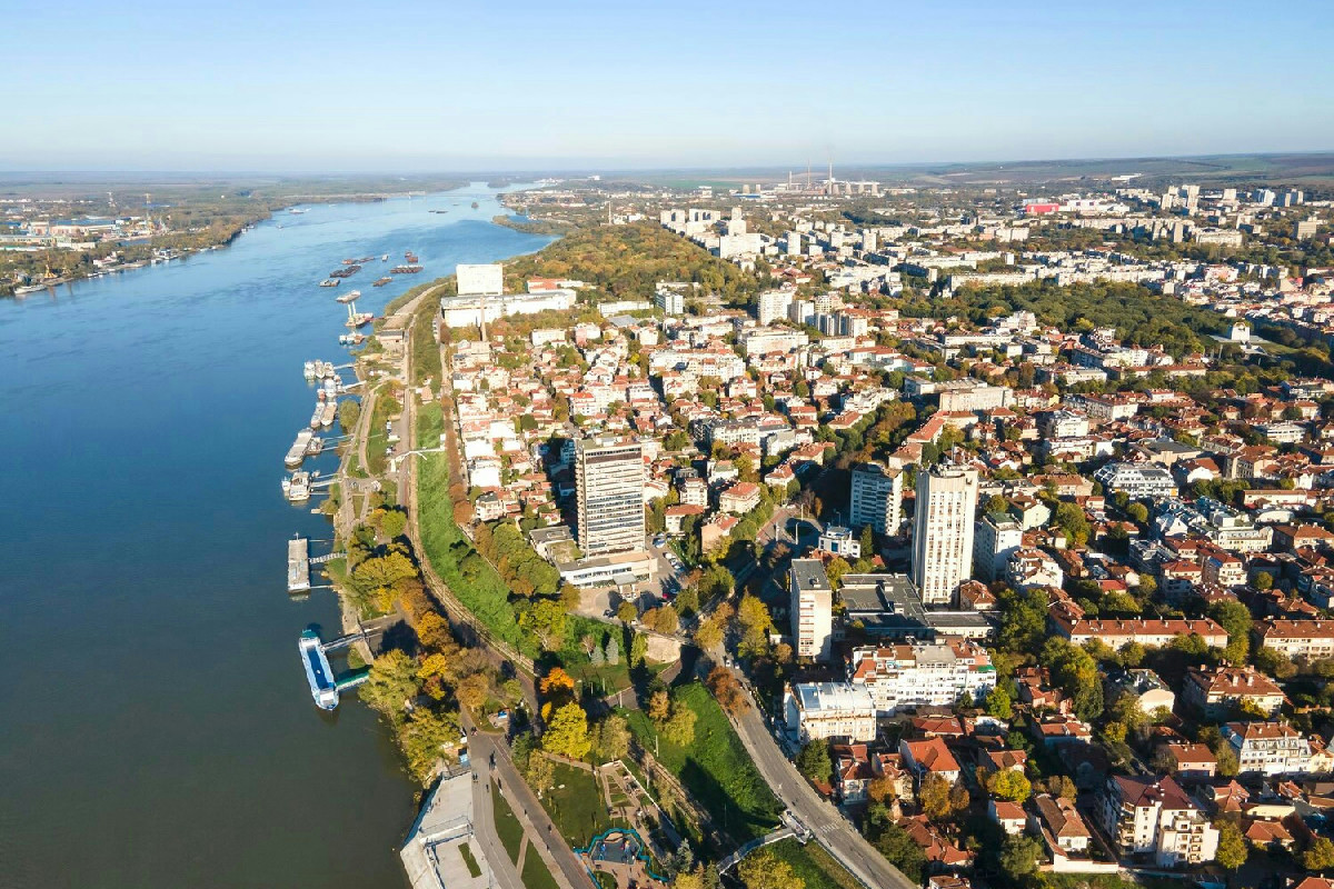 L’eleganza di Ruse sulla costa bulgara: un incontro tra culture e arte raffinata